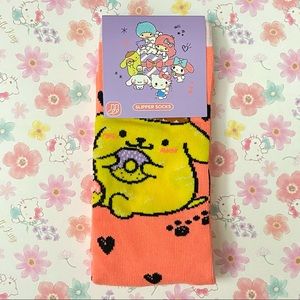 Hello Kitty loot crate Pompompurin slipper socks